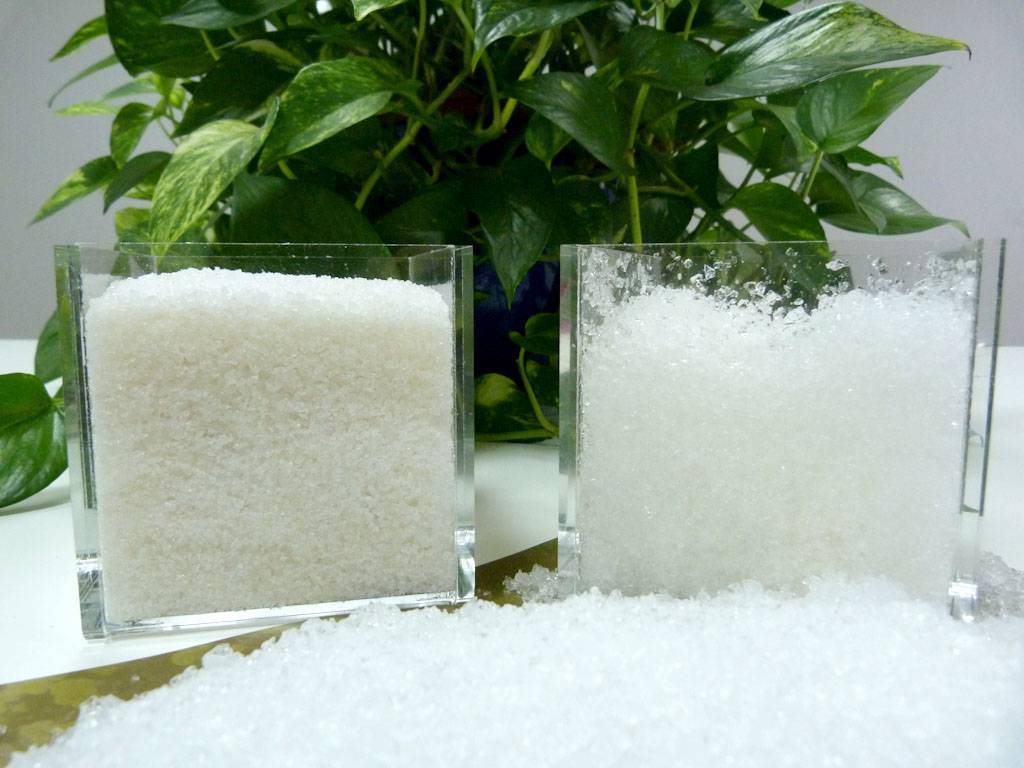 hidrorretenedores-4|tutores_fibra_vidrio|Aplicación Hidrogel-reducida|Hidrogel-retenedor